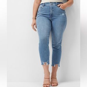 Super High Waisted Ripped Raw Step
Hem Supersoft Mom Jeans